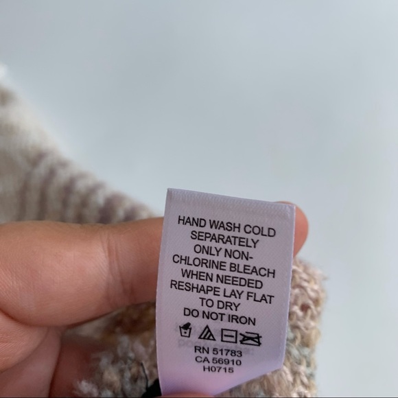 Maurices NWT Scarf Striped Tassels Tan Cream Gray - Picture 3 of 3